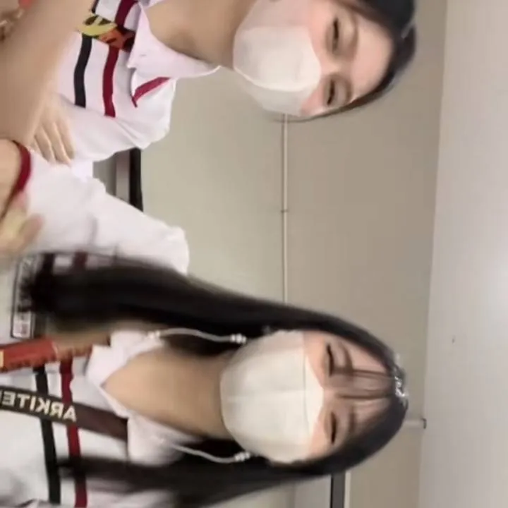 chat with ai character: group of girls