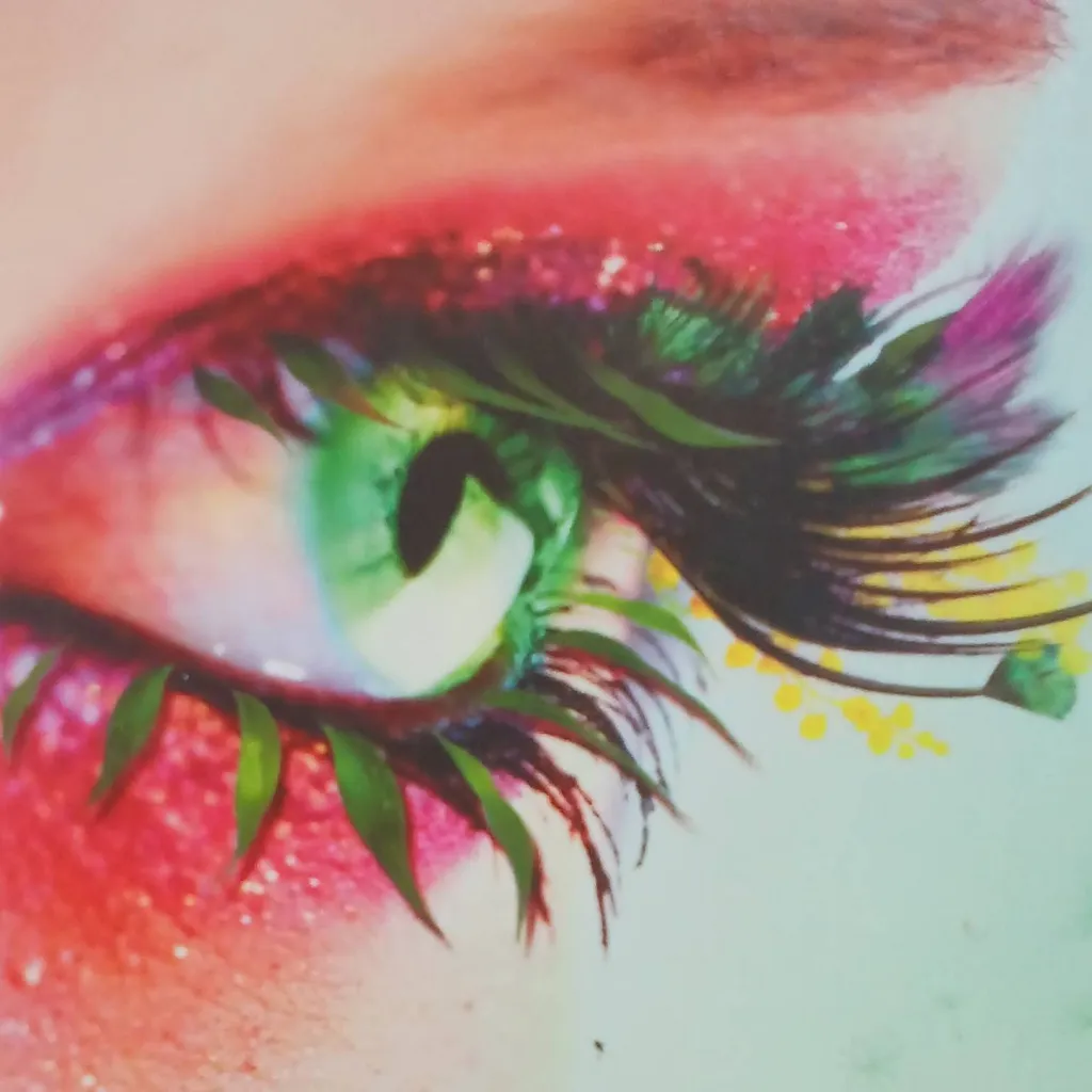 chat with ai character: plötztlich fee Ash