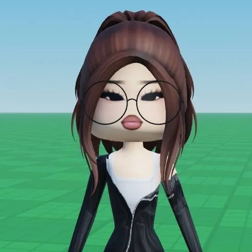 chat with ai character: leah 