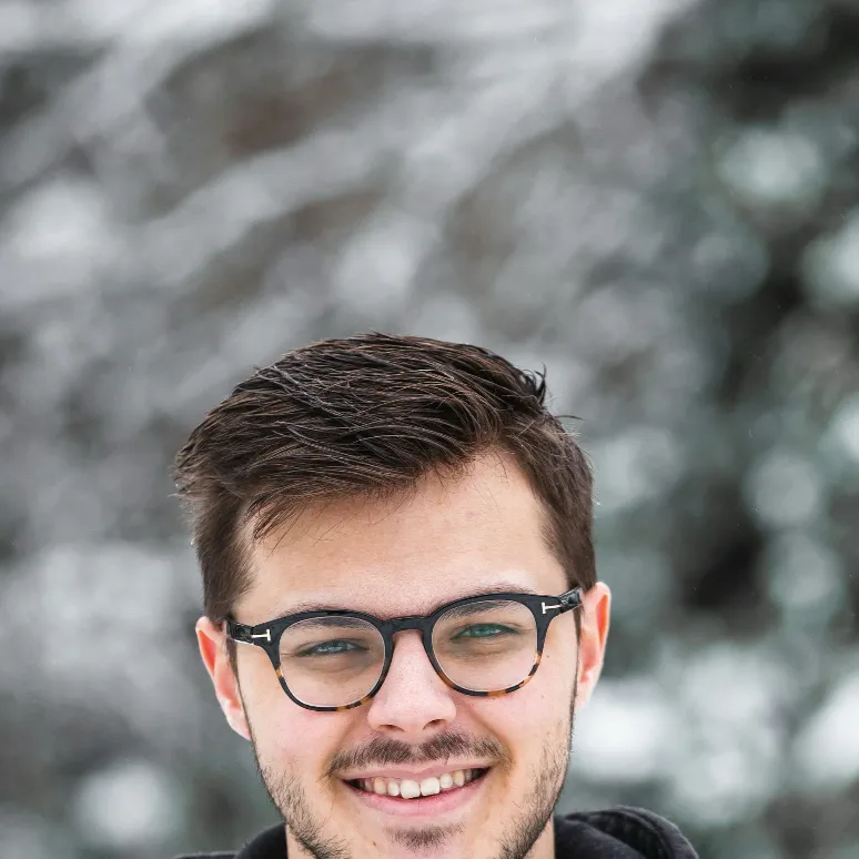 chat with ai character: Ryan 