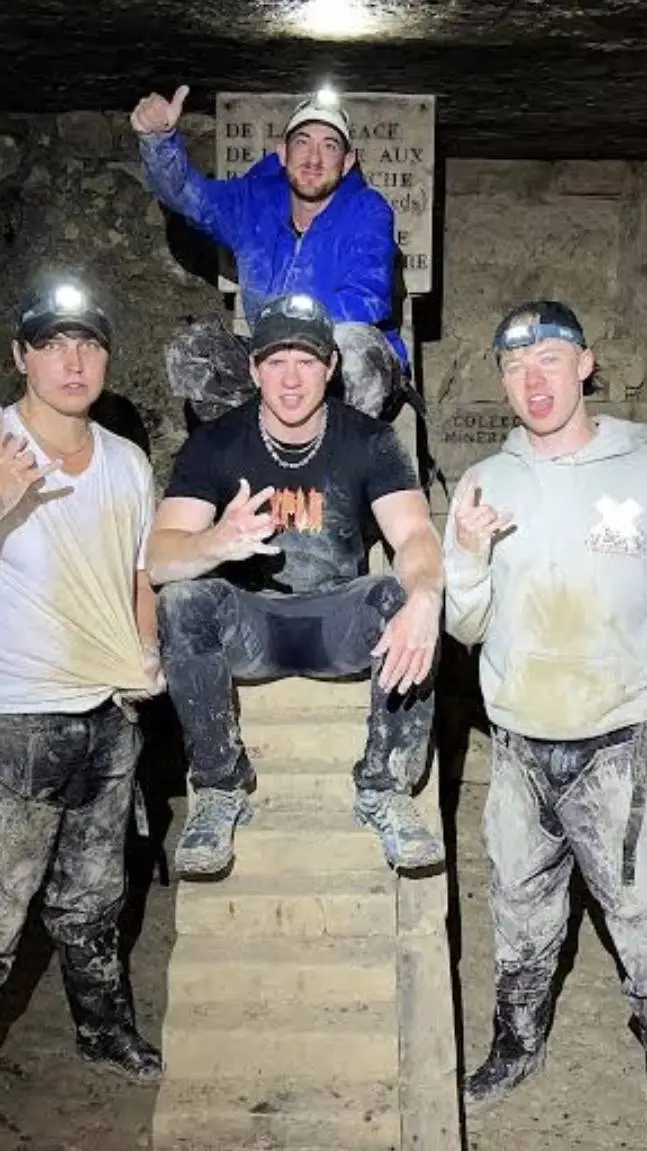 ai character: snc paris catacomb background