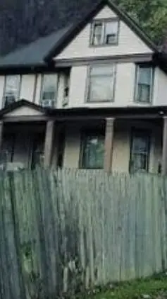 ai character: Bellaire house snc background