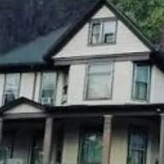 chat with ai character: Bellaire house snc