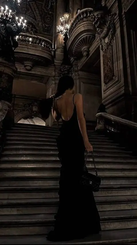 ai character: Celine Marcellis background