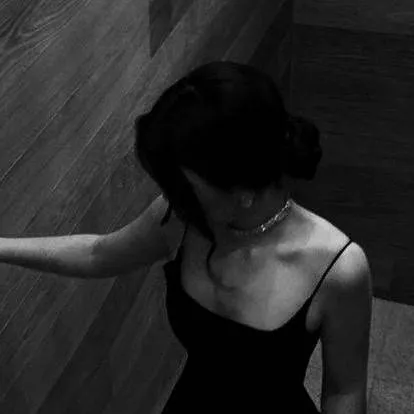 chat with ai character: Alexis Davenport