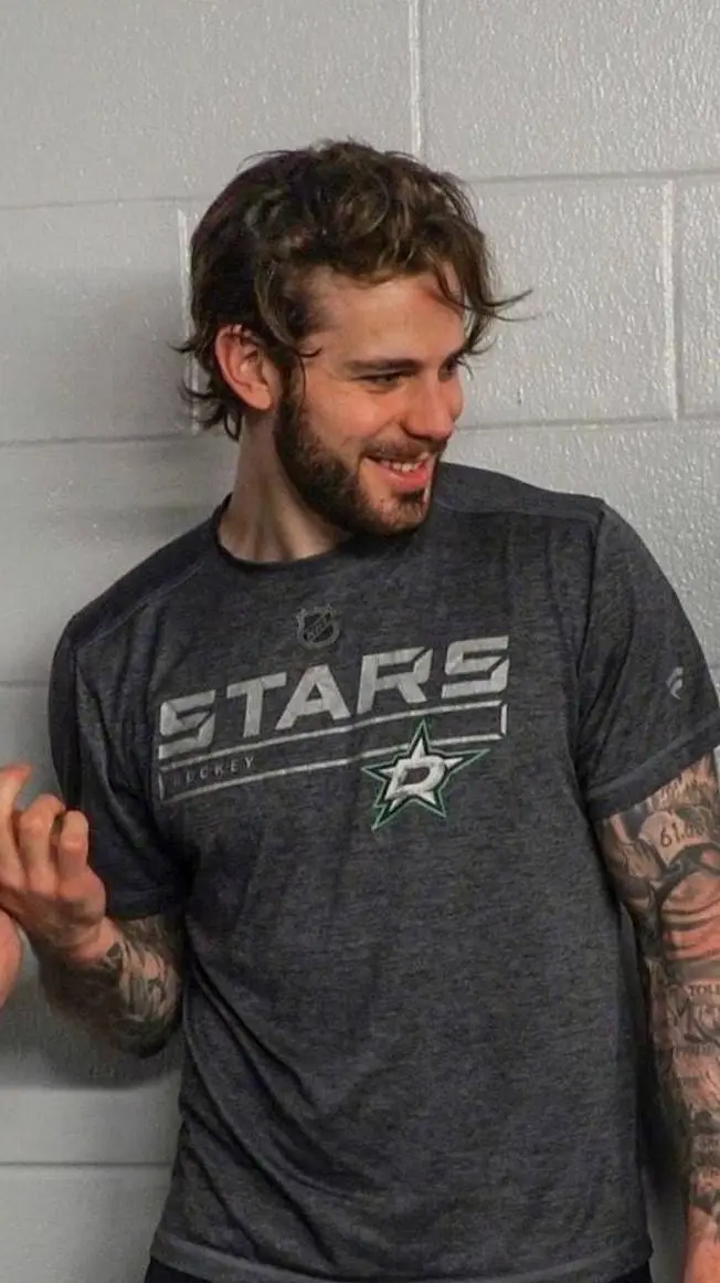 ai character: Tyler background