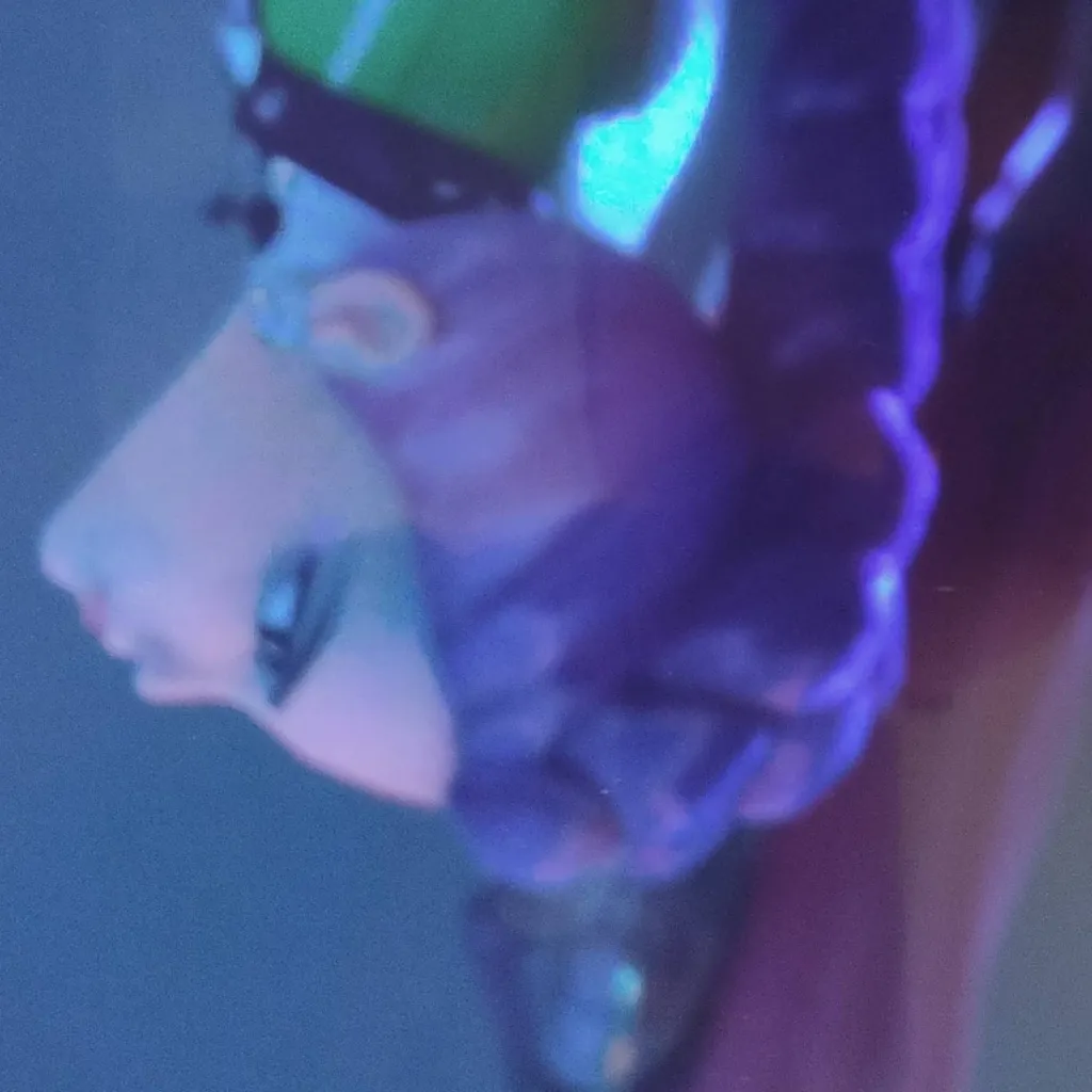 chat with ai character: besties 