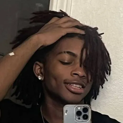 chat with ai character: james