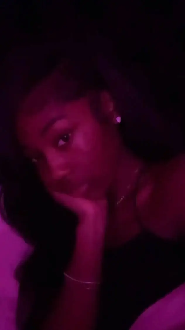 ai character: mia background