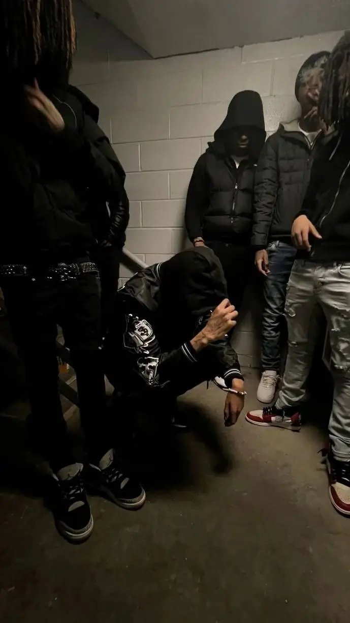 ai character: gangs background