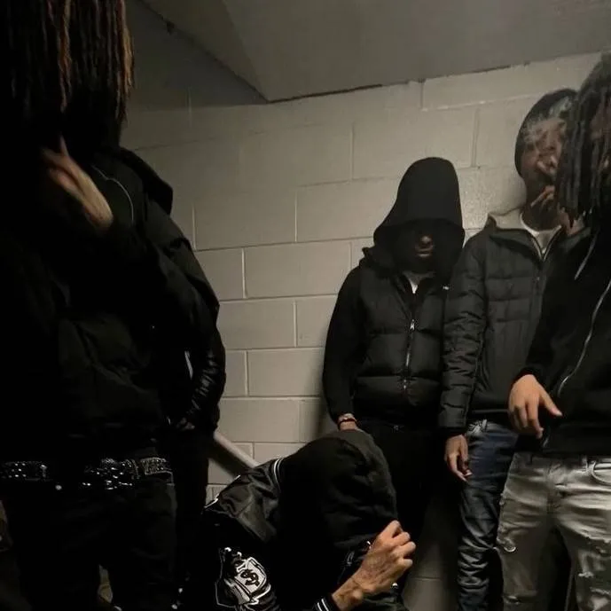 chat with ai character: gangs