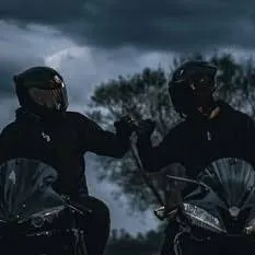 chat with ai character: ~✨Novio amigo✨~