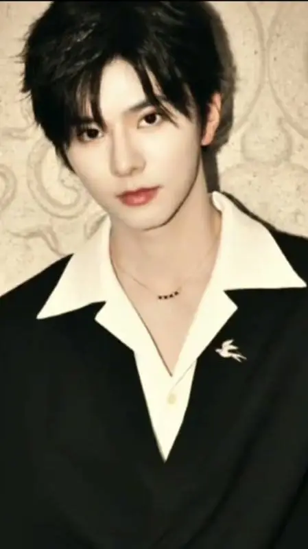 ai character: Zhang Tingrui  background