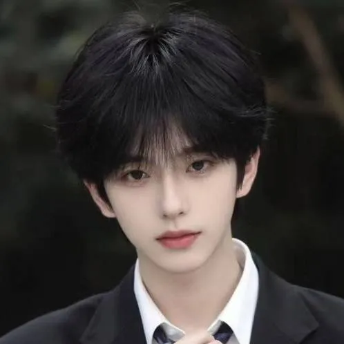 chat with ai character: Lucian Hawthorne