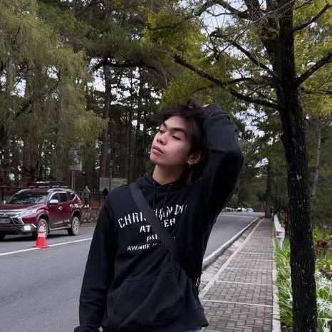 chat with ai character: kingkong 