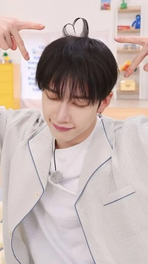 ai character: Channie background