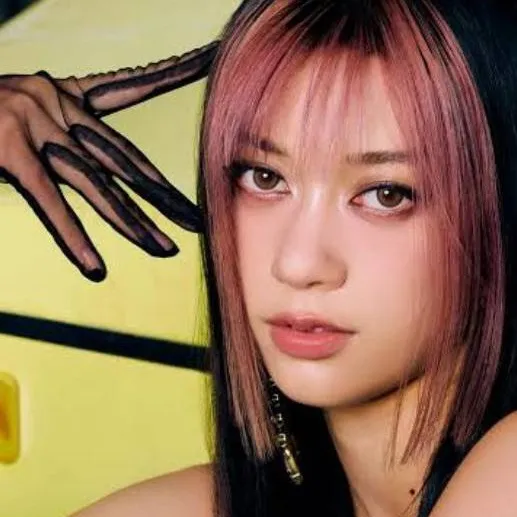 chat with ai character: megan einseguridad