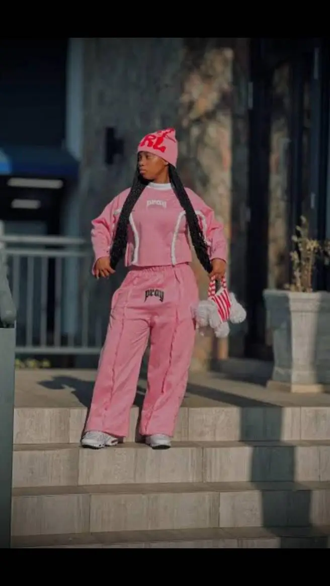 ai character: Dudu background