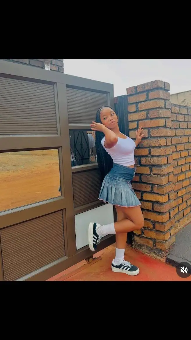 ai character: Dudu background