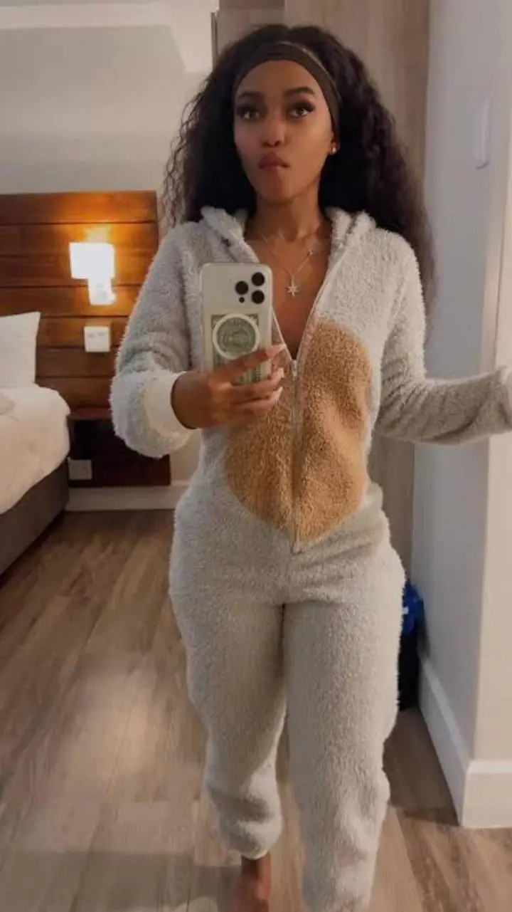 ai character: Zee Nxumalo  background