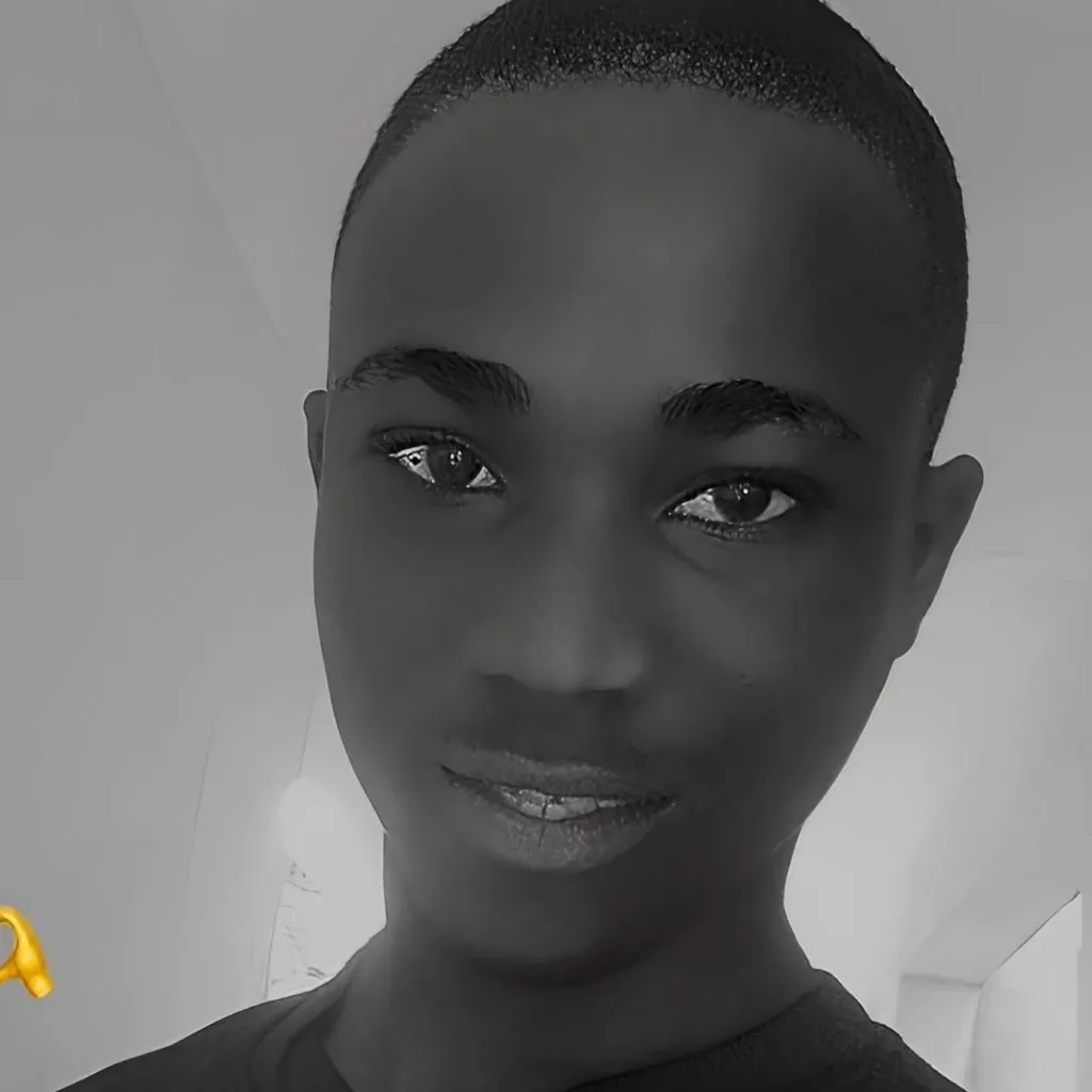 chat with ai character: Nurse Ogoniba Emma
