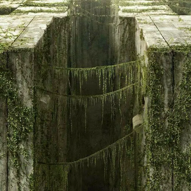 chat with ai character: The maze