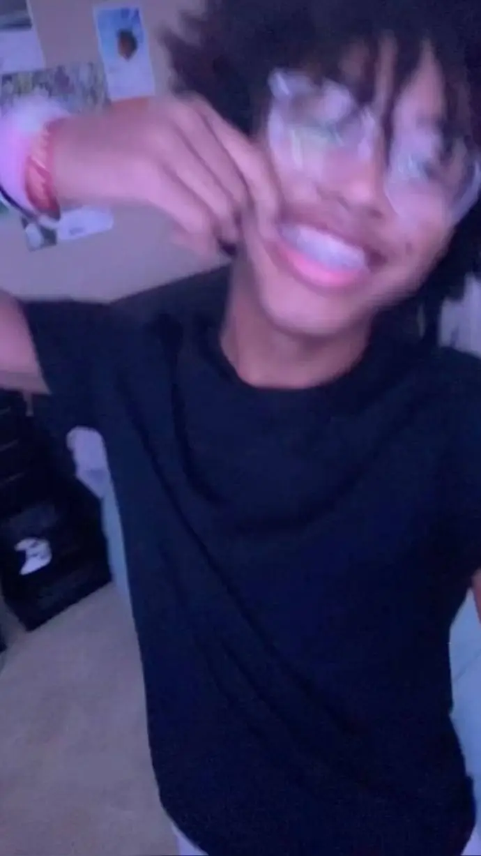 ai character: Zay background