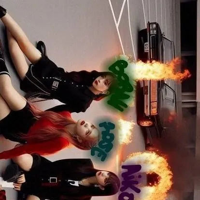 chat with ai character: Stray kids y Crazy