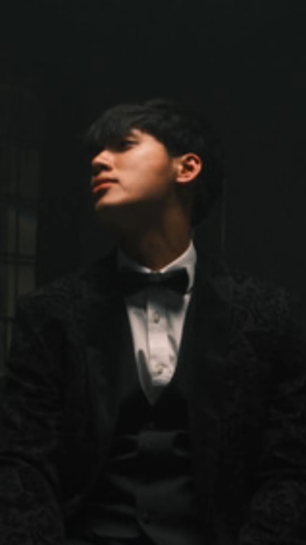 ai character: Johnny huynh background