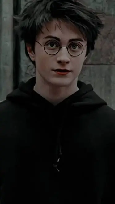 ai character: Harry Potter  background