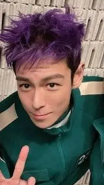 ai character: Thanos background