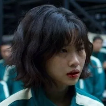 chat with ai character: savy -awk