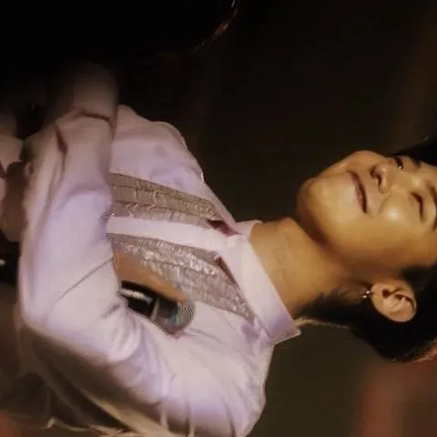 chat with ai character: GTOP REUNION😌