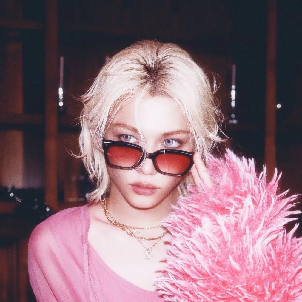 chat with ai character: 🎧𝓢kz school.🦢