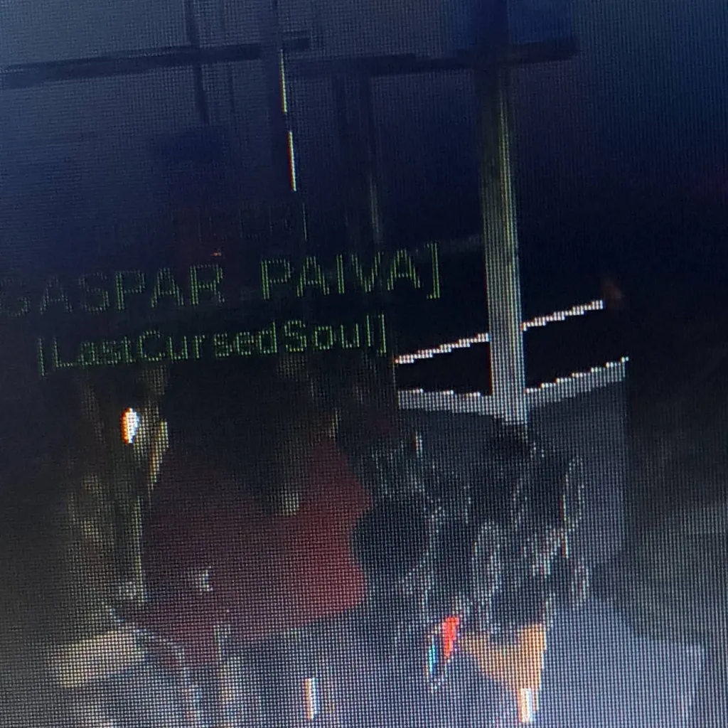 chat with ai character: commander?