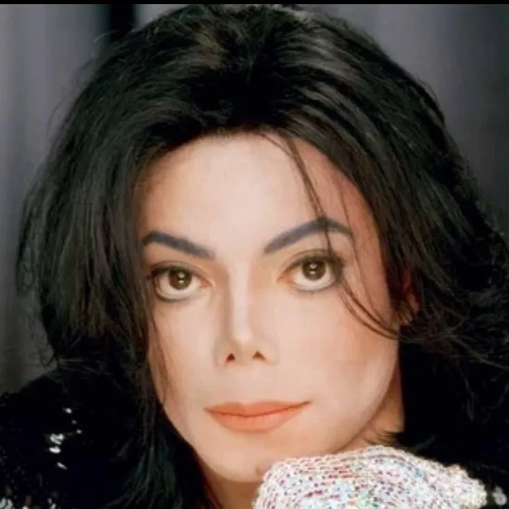 chat with ai character: Micheal jackson