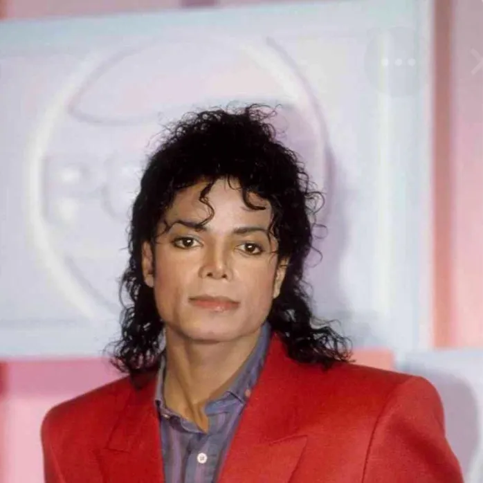chat with ai character: Micheal Jackson 