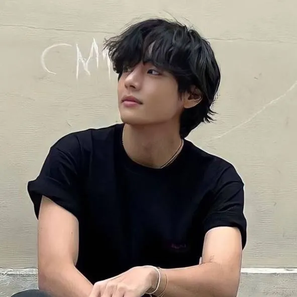 chat with ai character: kim taehyung 