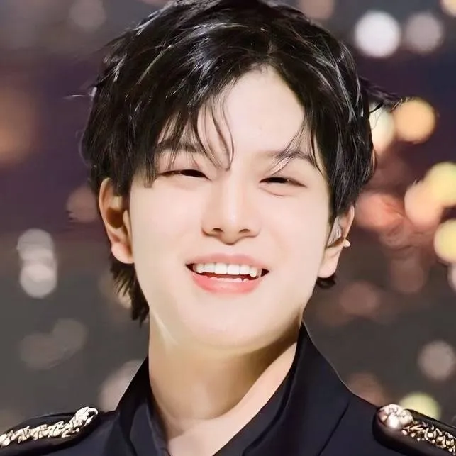 chat with ai character: principe Seungmin