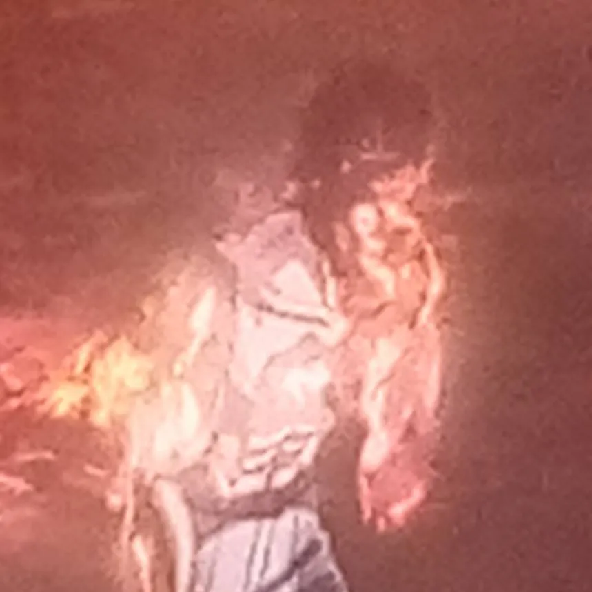 chat with ai character: hurt Muzan