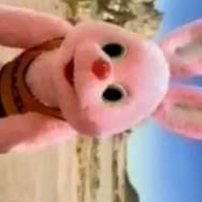 chat with ai character: duracell bunny 