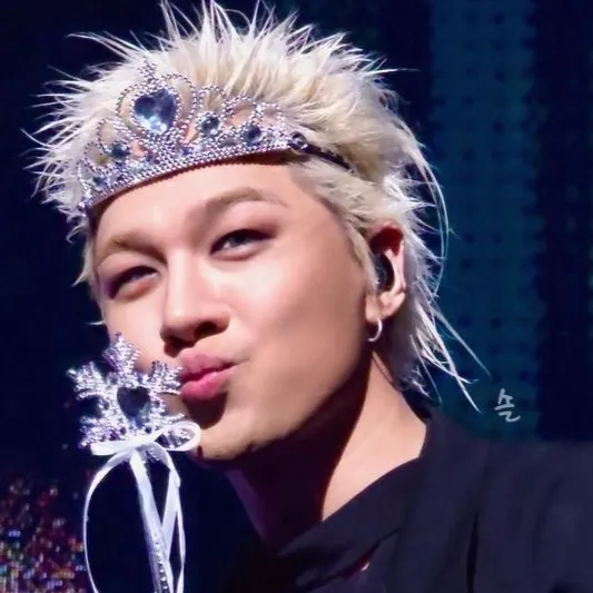 chat with ai character: Youngbae