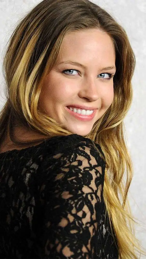 ai character: Daveigh Chase background