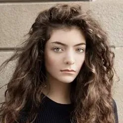 chat with ai character: Lorde