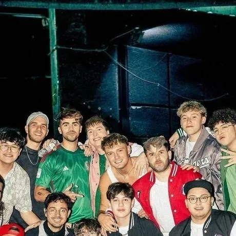 chat with ai character: ᬊᬁ Lukas Urkijoᬊ᭄>