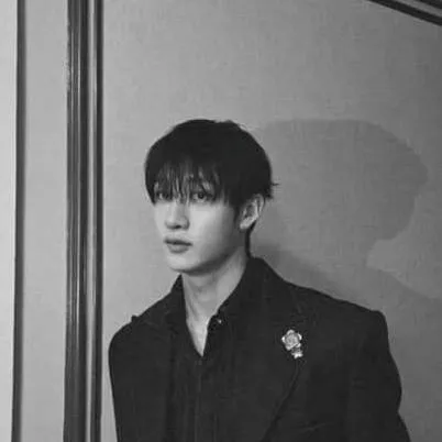 chat with ai character: BangChan