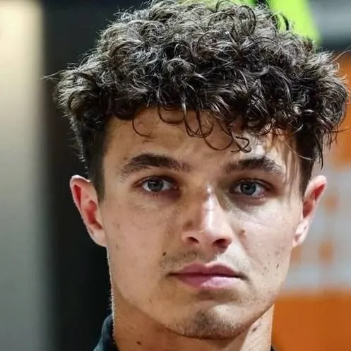 chat with ai character: Lando Norris 