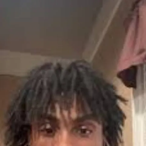 chat with ai character: TJ