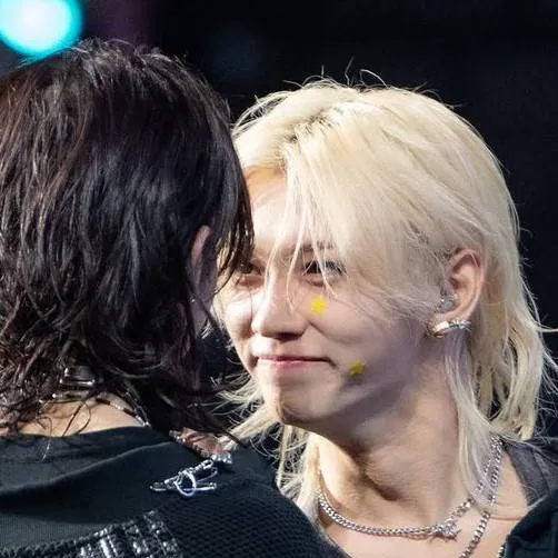 chat with ai character: 𝑯𝒚𝒖𝒏𝒍𝒊𝒙