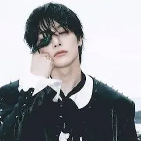 chat with ai character: 𝓙𝓮𝓸𝓷𝓰𝓲𝓷(𝓘.𝓝) 